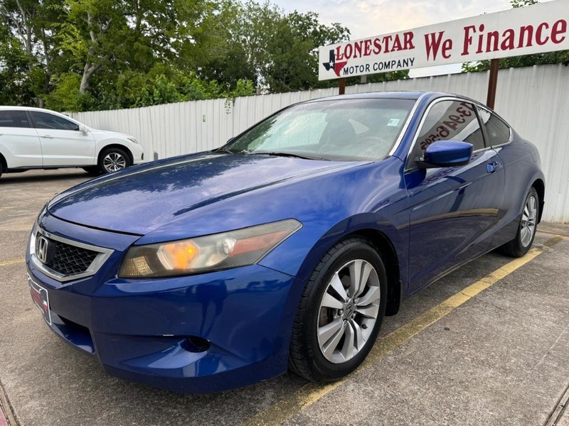 Honda Accord Coupe Vehicle Full-screen Gallery Image 02