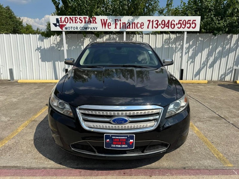 Ford Taurus Vehicle Full-screen Gallery Image 03