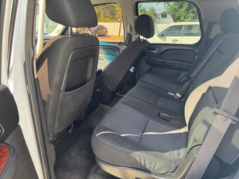 Chevrolet Tahoe Vehicle Full-screen Gallery Image 08