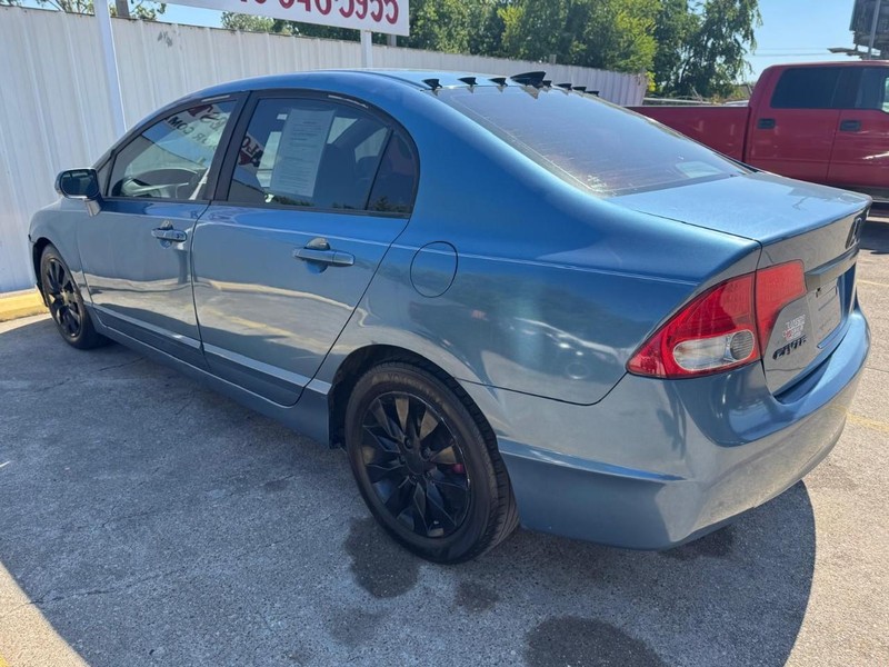 Honda Civic Sedan Vehicle Full-screen Gallery Image 06