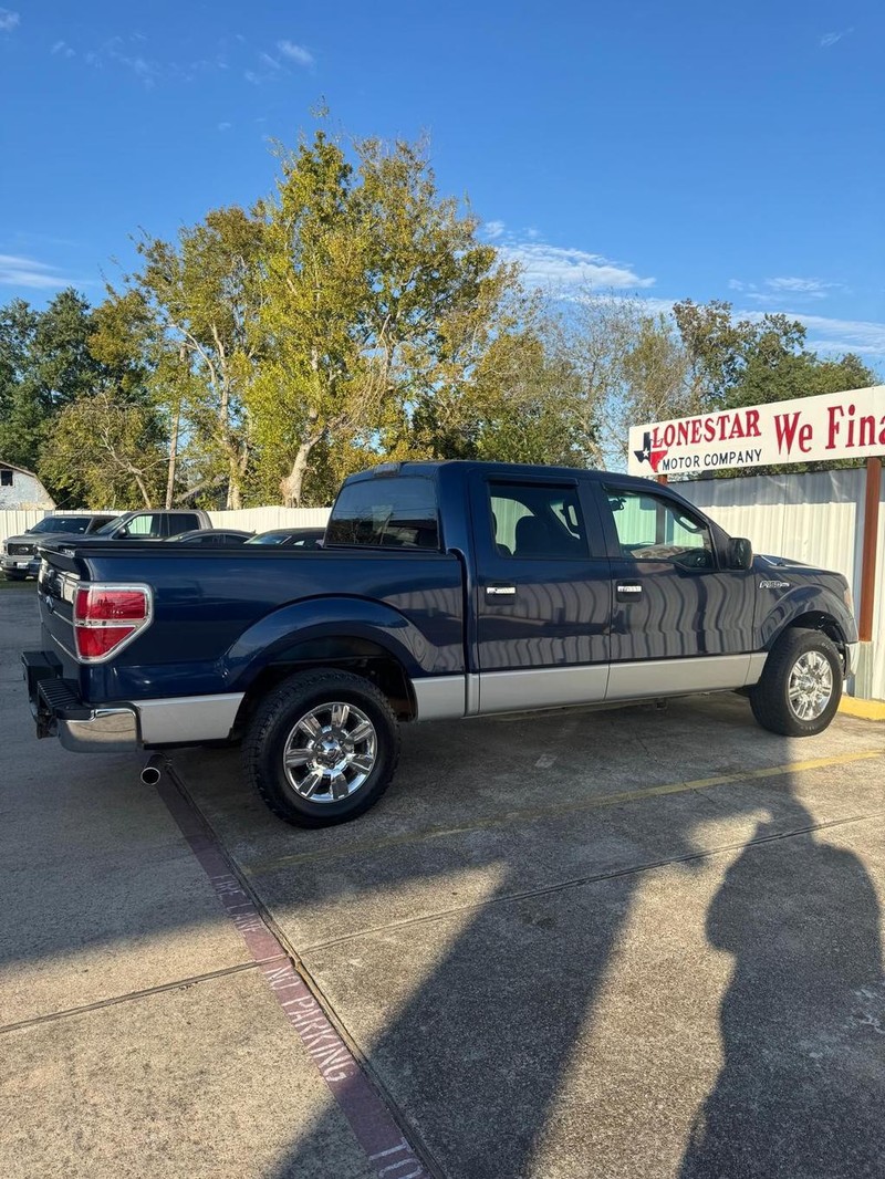 Ford F-150 Vehicle Full-screen Gallery Image 06