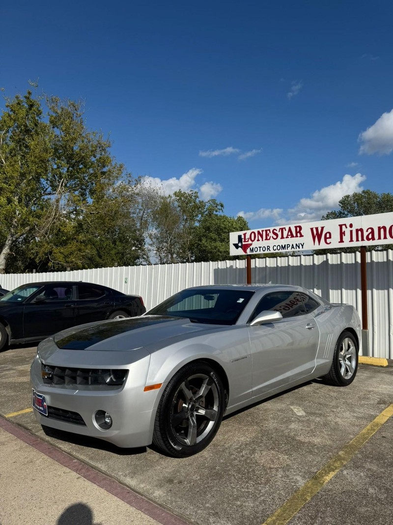 Chevrolet Camaro Vehicle Full-screen Gallery Image 02
