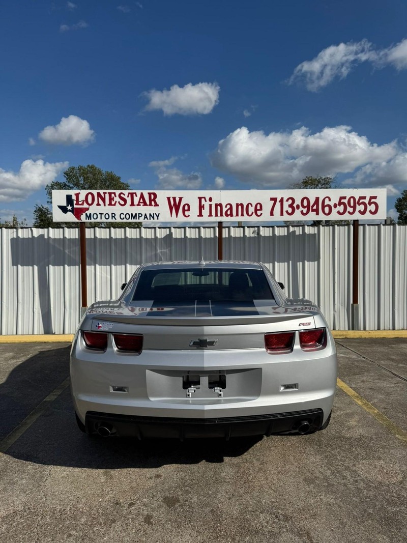 Chevrolet Camaro Vehicle Full-screen Gallery Image 04