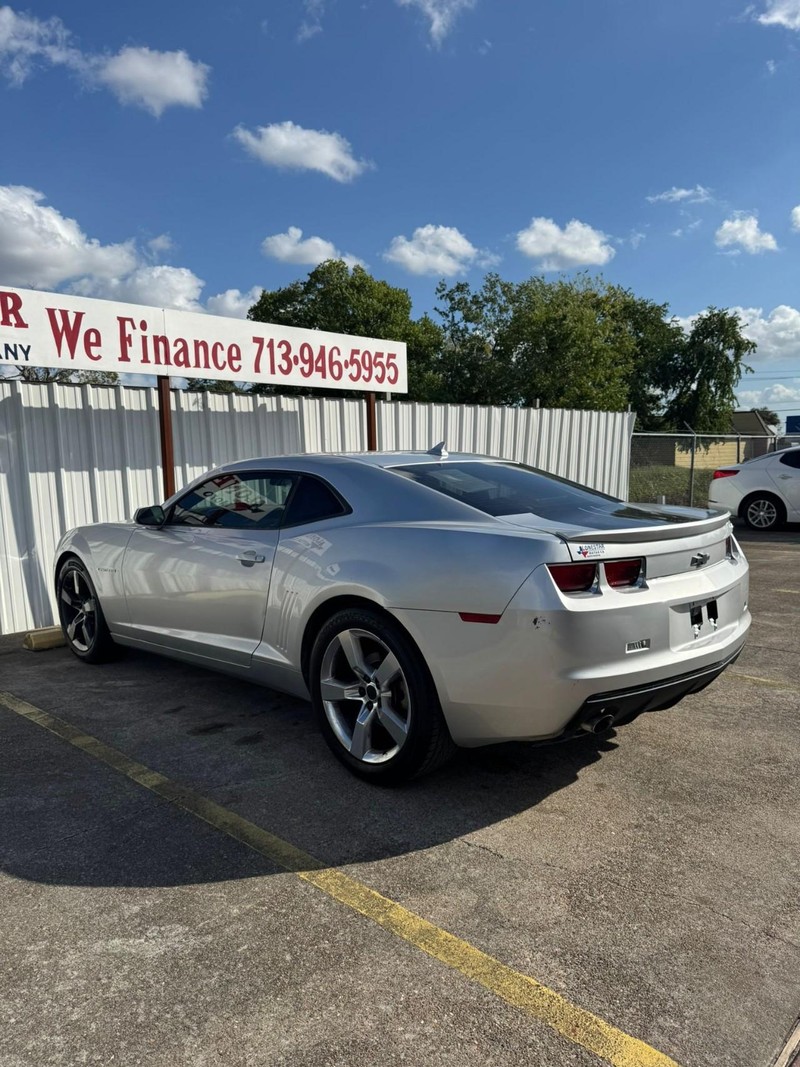Chevrolet Camaro Vehicle Full-screen Gallery Image 06