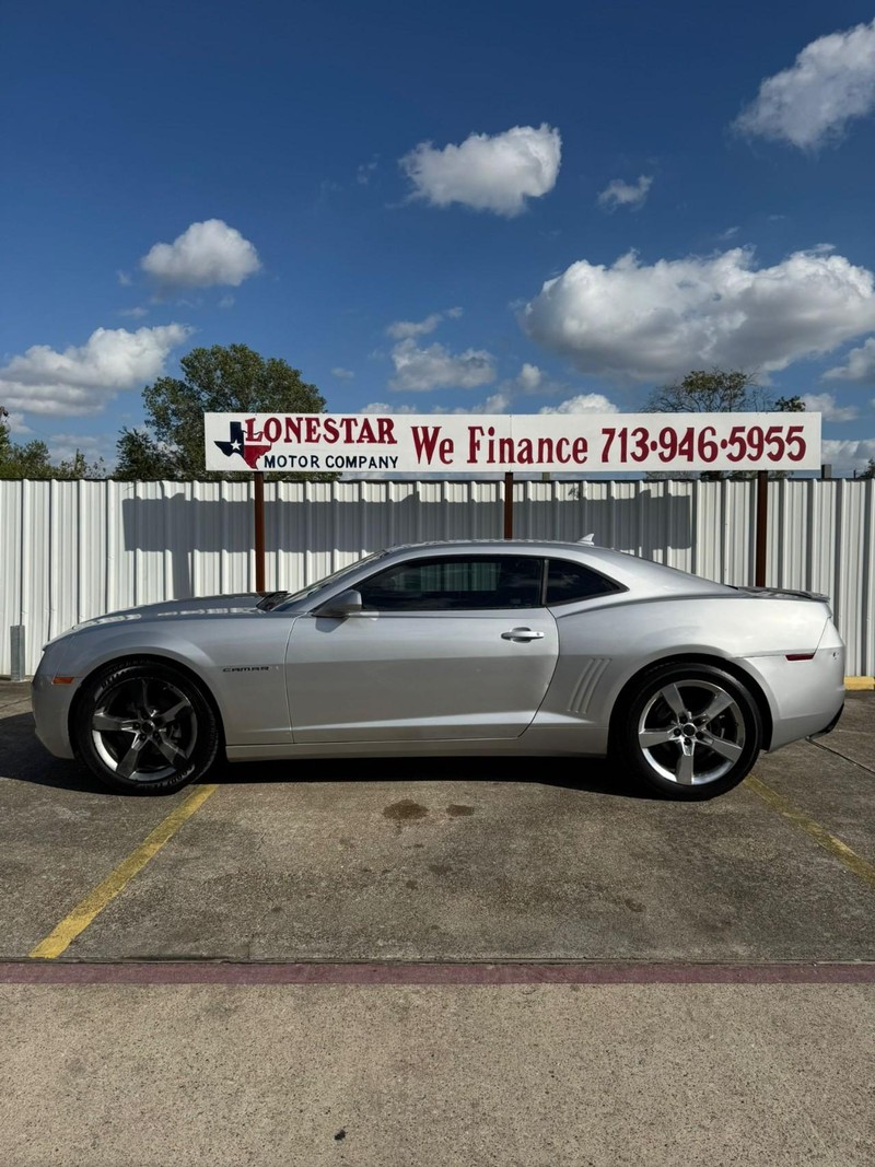 Chevrolet Camaro Vehicle Full-screen Gallery Image 07