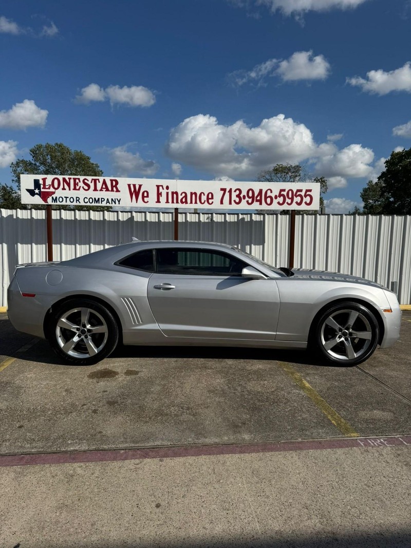 Chevrolet Camaro Vehicle Full-screen Gallery Image 08