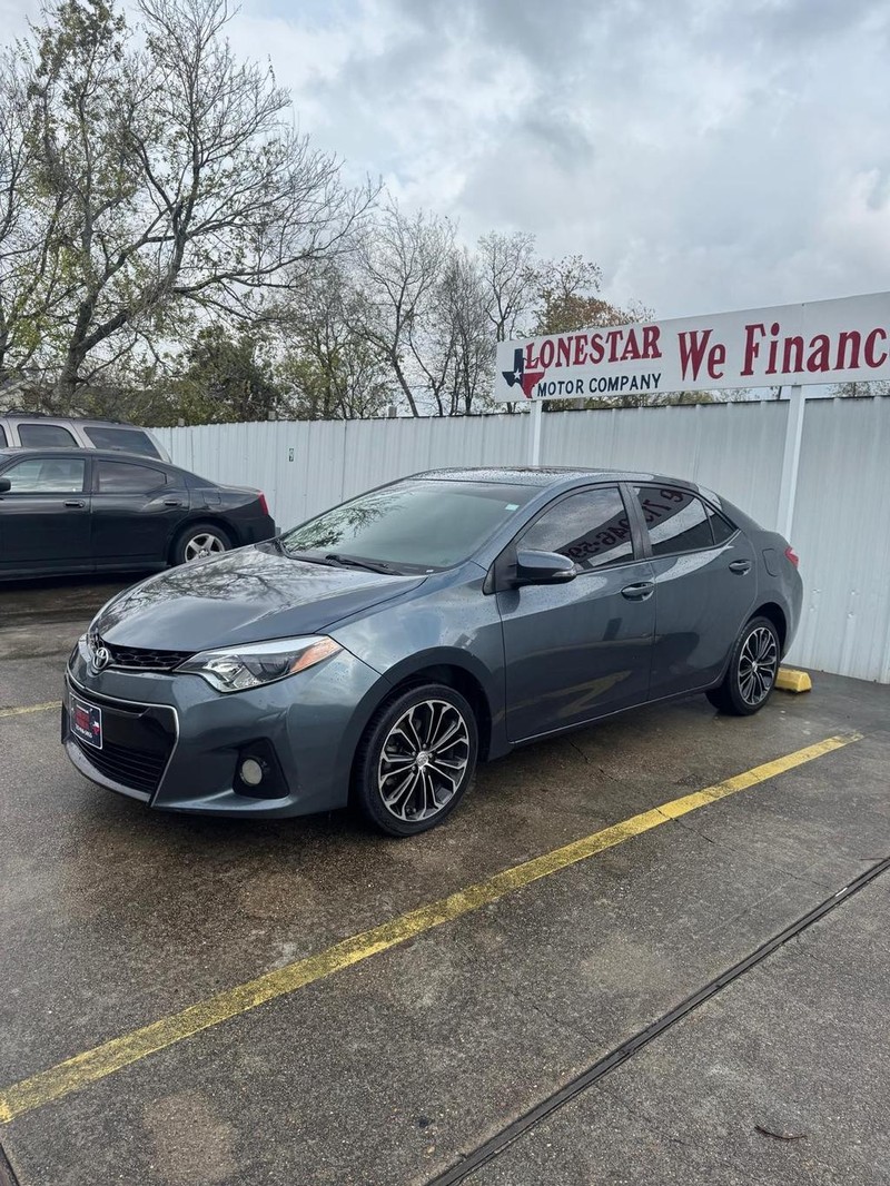 Toyota Corolla Vehicle Full-screen Gallery Image 02