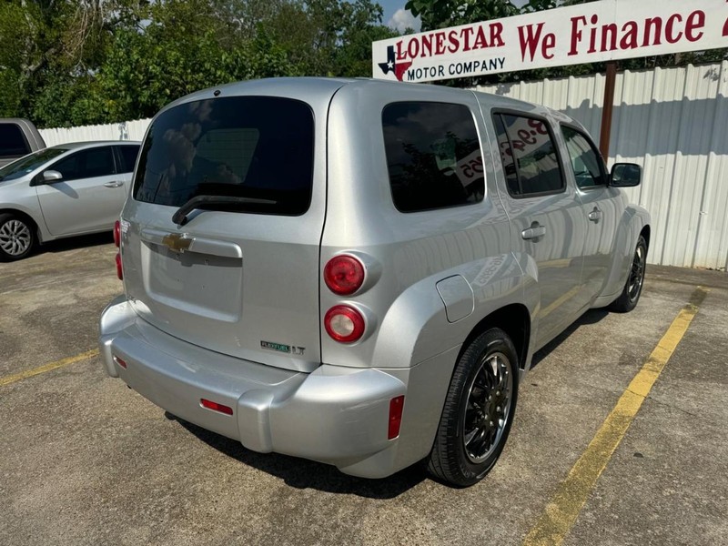 Chevrolet HHR Vehicle Full-screen Gallery Image 05