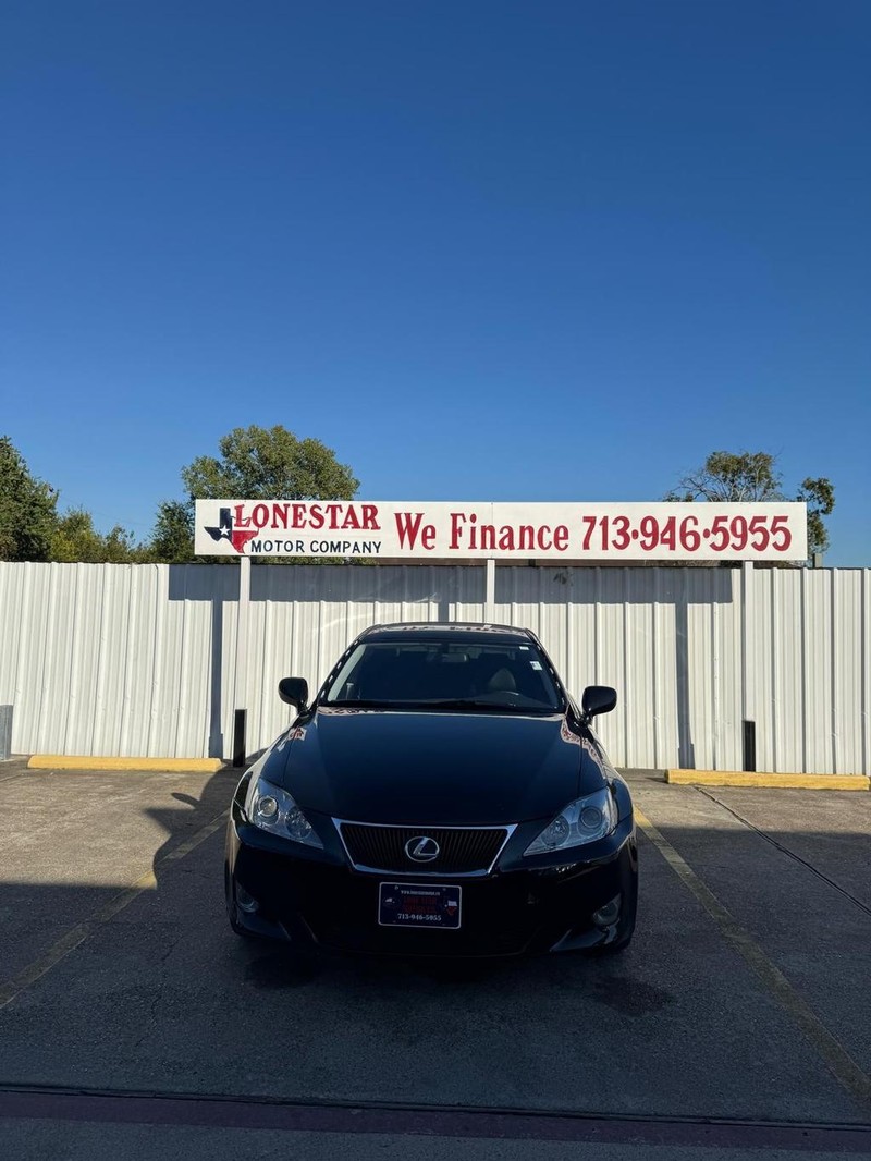 Lexus IS 250 Vehicle Full-screen Gallery Image 03