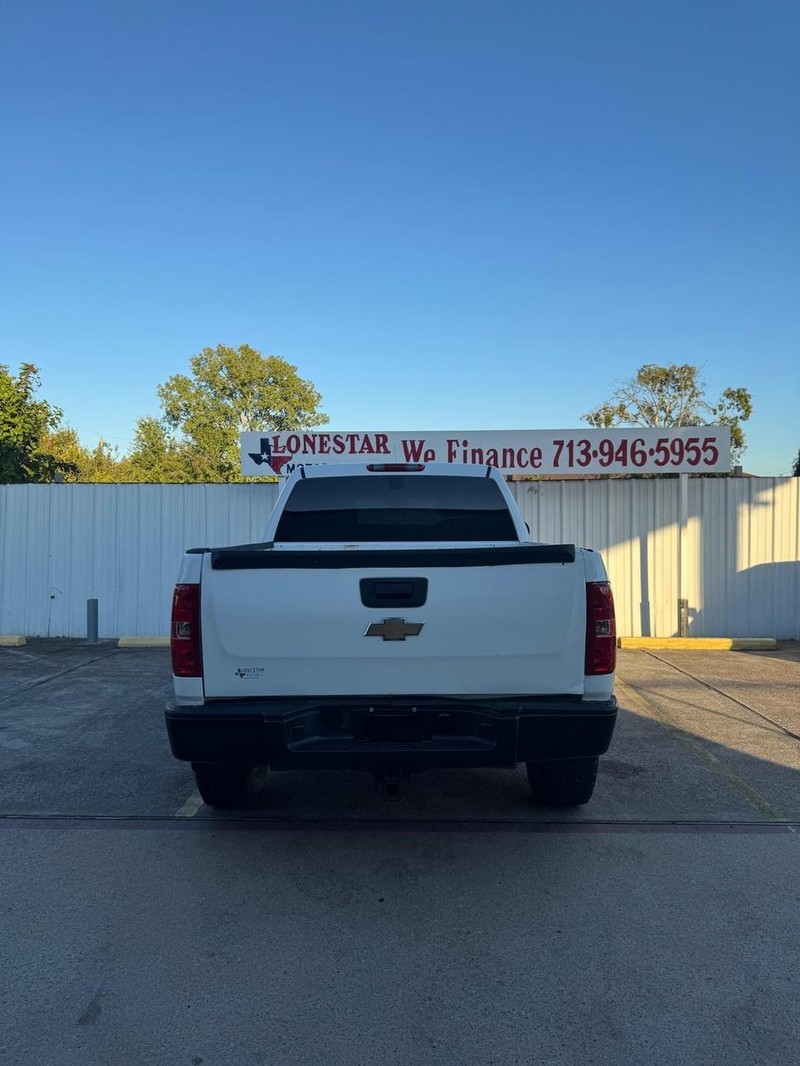 Chevrolet Silverado 1500 Vehicle Full-screen Gallery Image 04