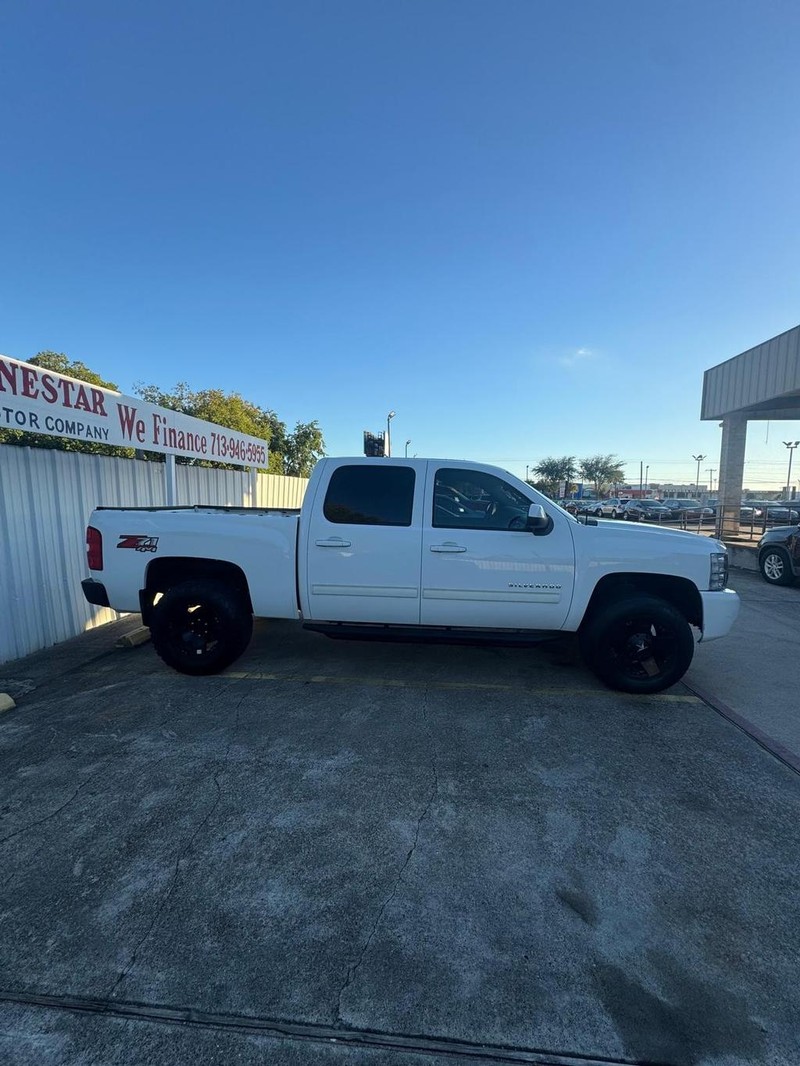 Chevrolet Silverado 1500 Vehicle Full-screen Gallery Image 07
