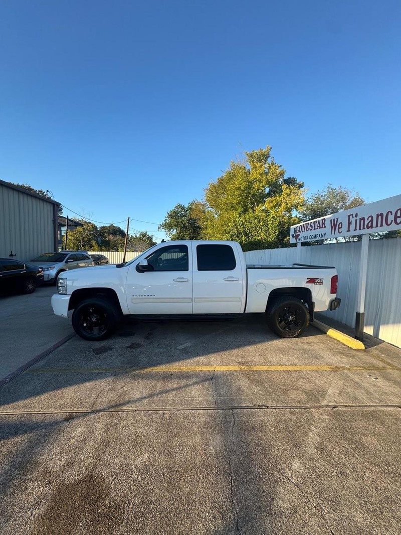 Chevrolet Silverado 1500 Vehicle Full-screen Gallery Image 08