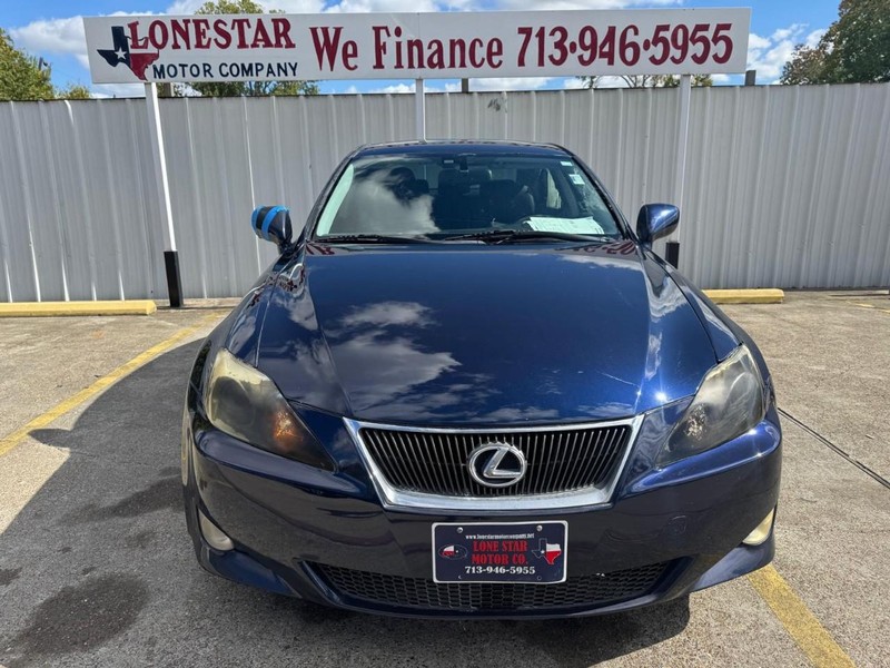 Lexus IS 250 Vehicle Full-screen Gallery Image 03