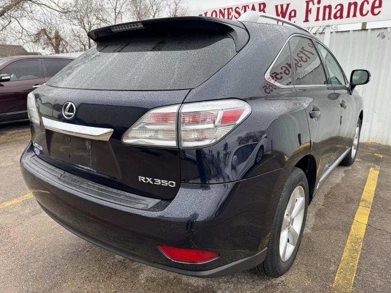 Lexus RX 350 Vehicle Full-screen Gallery Image 05