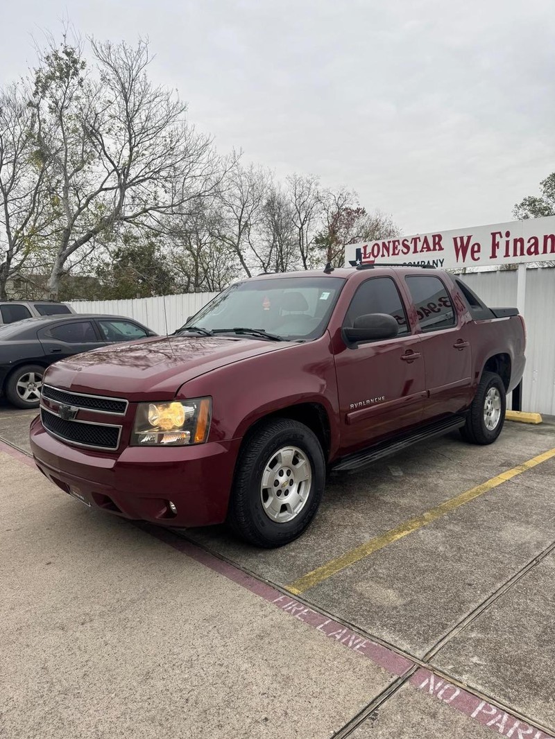 Chevrolet Avalanche Vehicle Full-screen Gallery Image 02