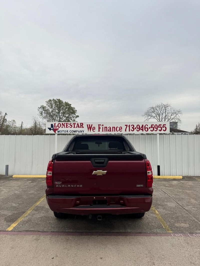 Chevrolet Avalanche Vehicle Full-screen Gallery Image 04