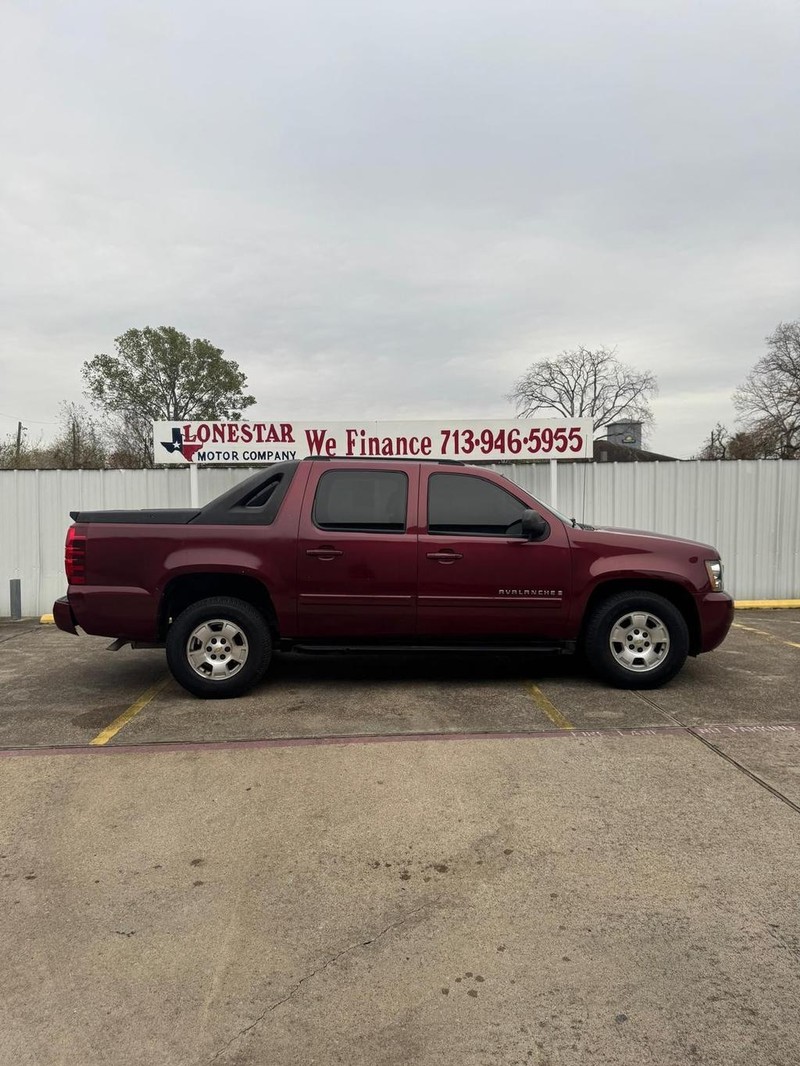 Chevrolet Avalanche Vehicle Full-screen Gallery Image 07