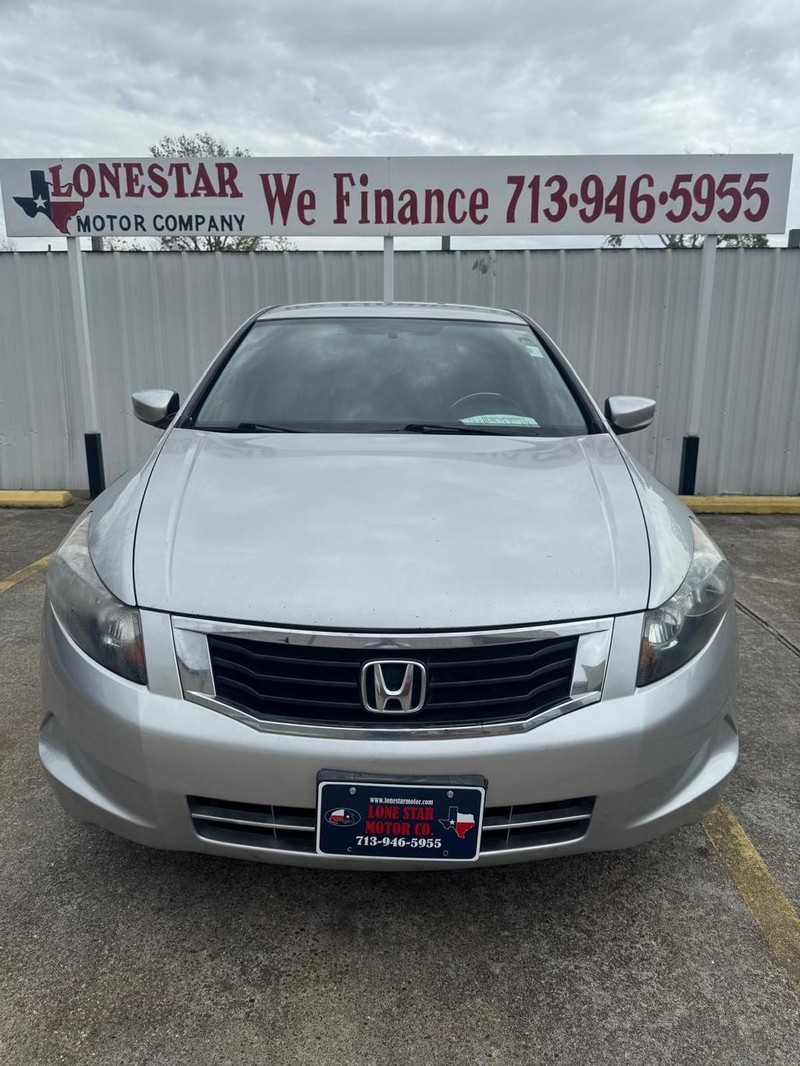 Honda Accord Sedan Vehicle Full-screen Gallery Image 03