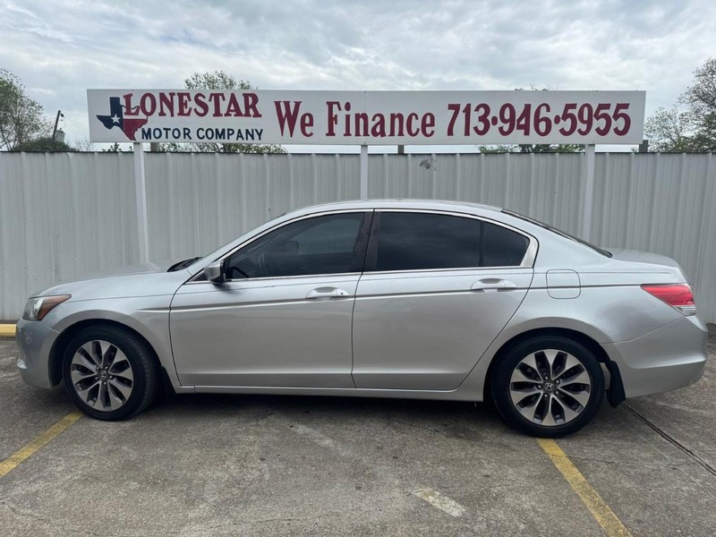 Honda Accord Sedan Vehicle Full-screen Gallery Image 06