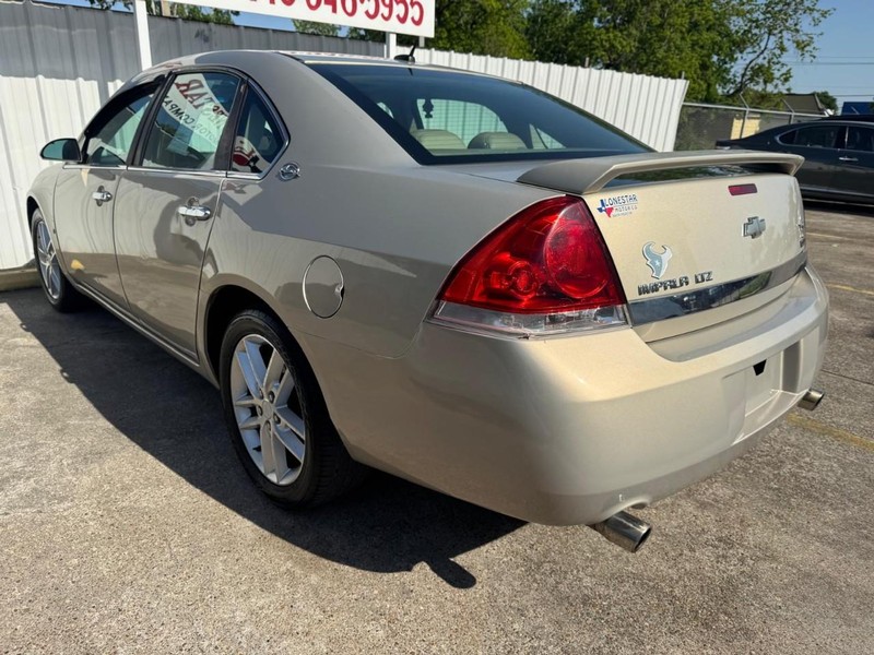 Chevrolet Impala Vehicle Full-screen Gallery Image 06