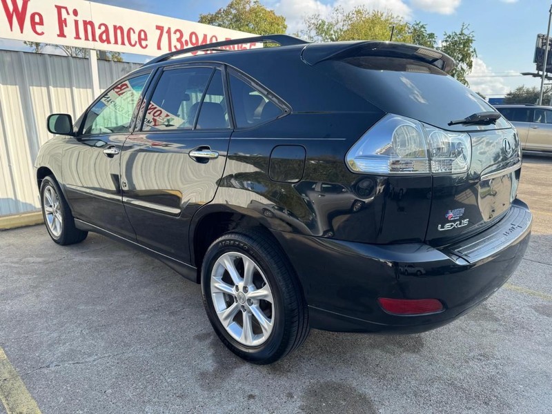 Lexus RX 350 Vehicle Full-screen Gallery Image 05