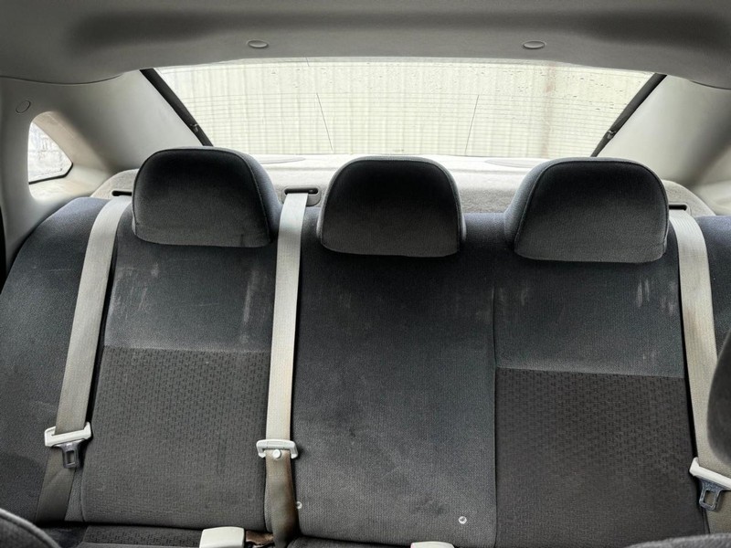 Chevrolet Impala Vehicle Full-screen Gallery Image 10