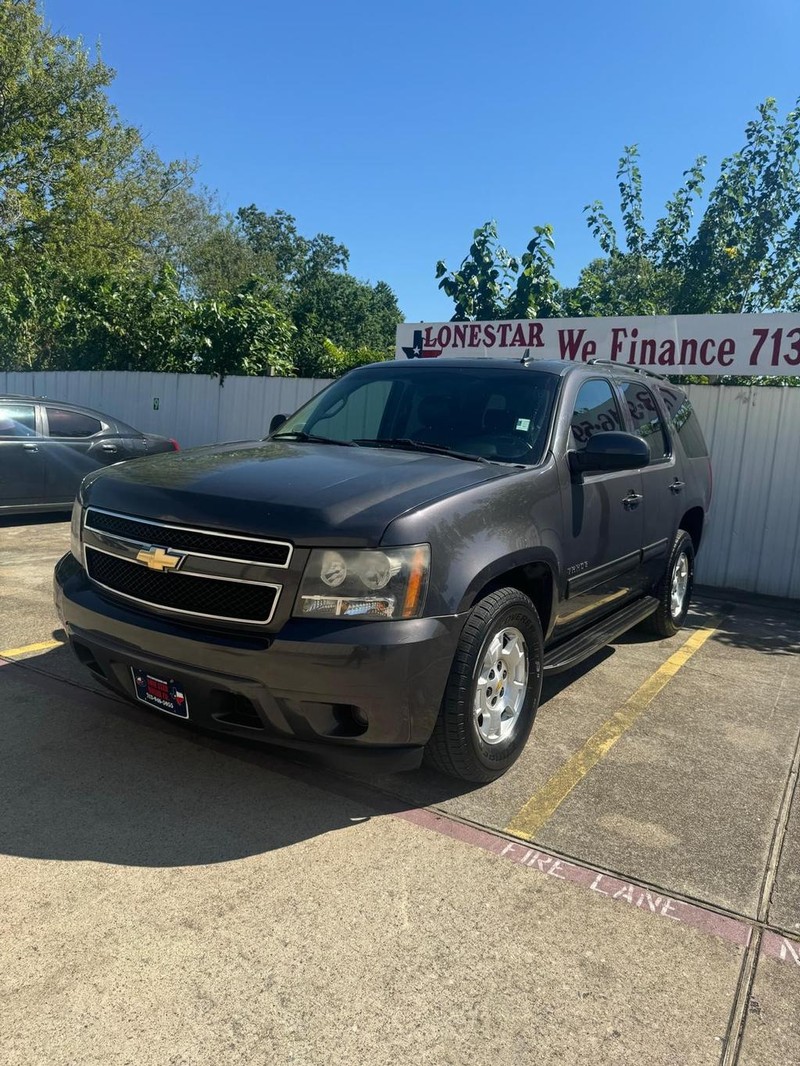 Chevrolet Tahoe Vehicle Full-screen Gallery Image 02