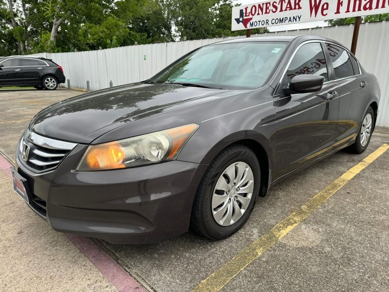 Honda Accord Sedan Vehicle Full-screen Gallery Image 02