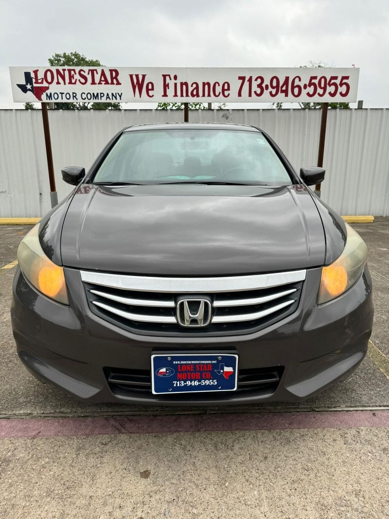 Honda Accord Sedan Vehicle Full-screen Gallery Image 03