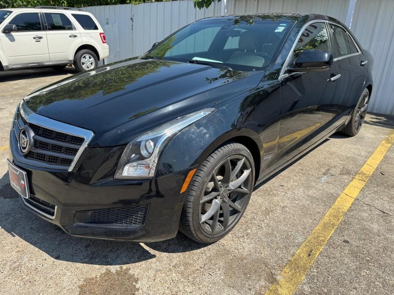 Cadillac ATS Vehicle Full-screen Gallery Image 02