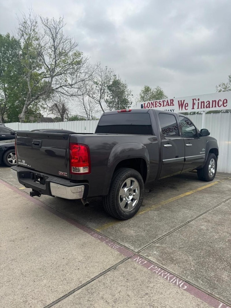 GMC Sierra 1500 Vehicle Full-screen Gallery Image 06