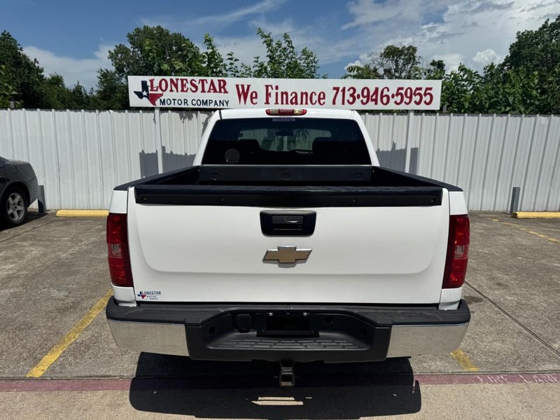 Chevrolet Silverado 1500 Vehicle Full-screen Gallery Image 04