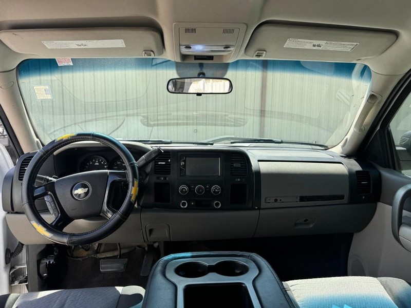 Chevrolet Silverado 1500 Vehicle Full-screen Gallery Image 09