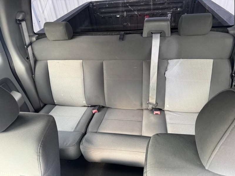 Ford F-150 Vehicle Full-screen Gallery Image 09