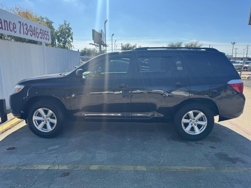 Toyota Highlander Vehicle Full-screen Gallery Image 08