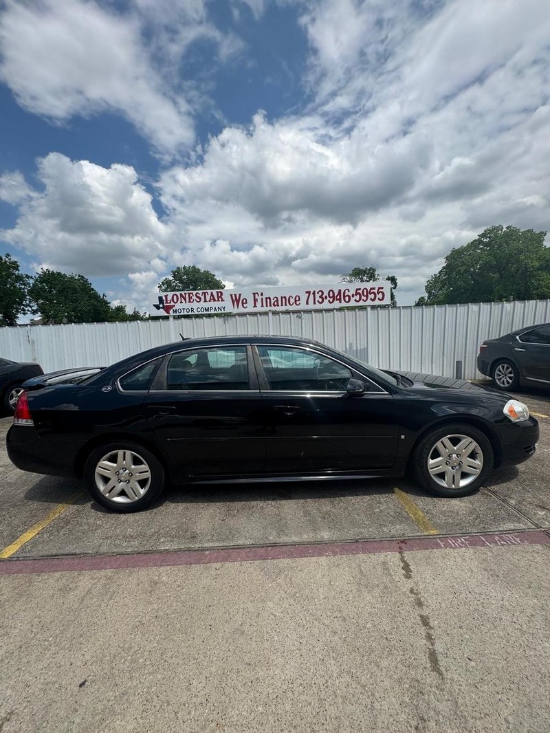 Chevrolet Impala Vehicle Full-screen Gallery Image 07