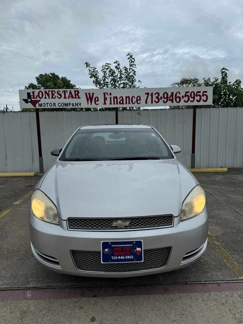 Chevrolet Impala Vehicle Full-screen Gallery Image 03