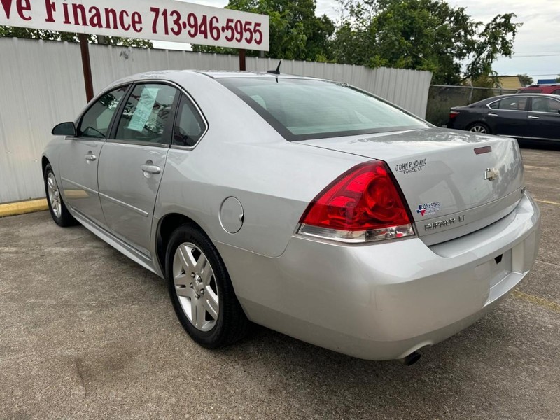 Chevrolet Impala Vehicle Full-screen Gallery Image 06