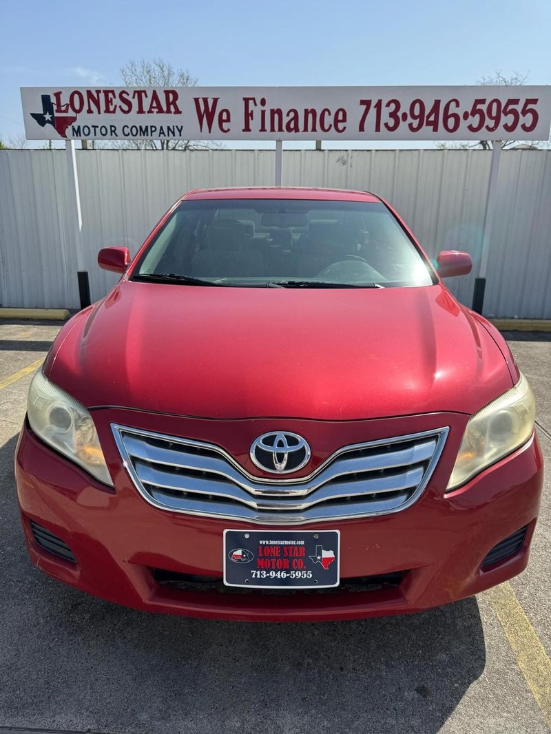 Toyota Camry Vehicle Full-screen Gallery Image 03