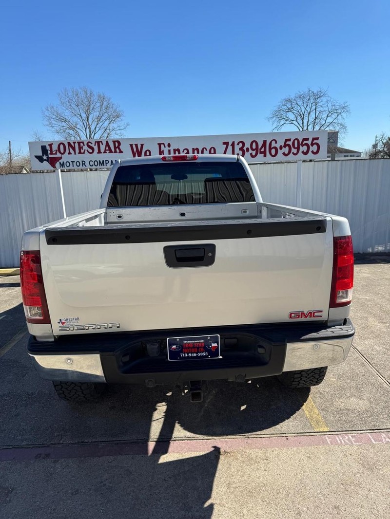 GMC Sierra 1500 Vehicle Full-screen Gallery Image 04