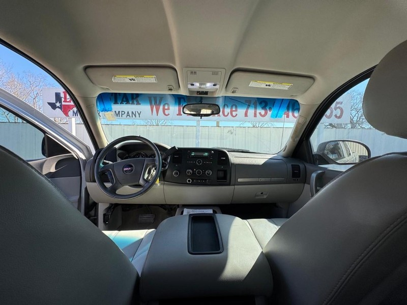 GMC Sierra 1500 Vehicle Full-screen Gallery Image 08