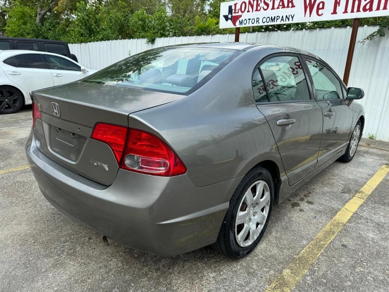 Honda Civic Sedan Vehicle Full-screen Gallery Image 05