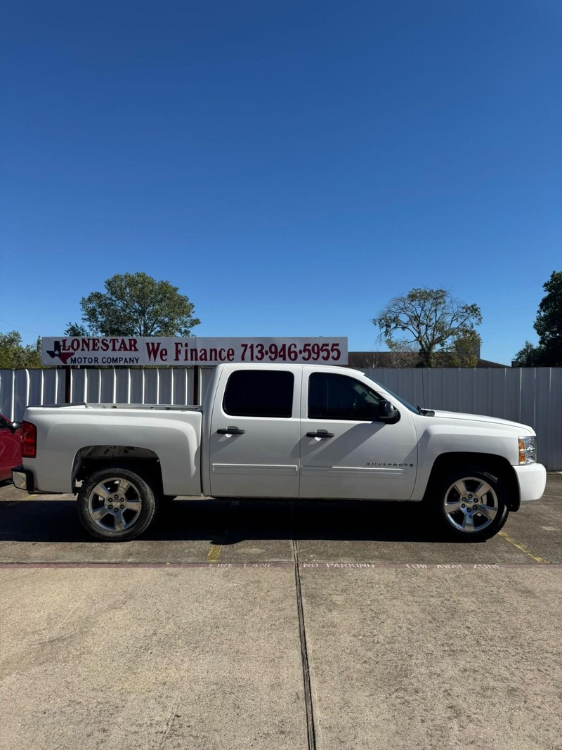 Chevrolet Silverado 1500 Vehicle Full-screen Gallery Image 07