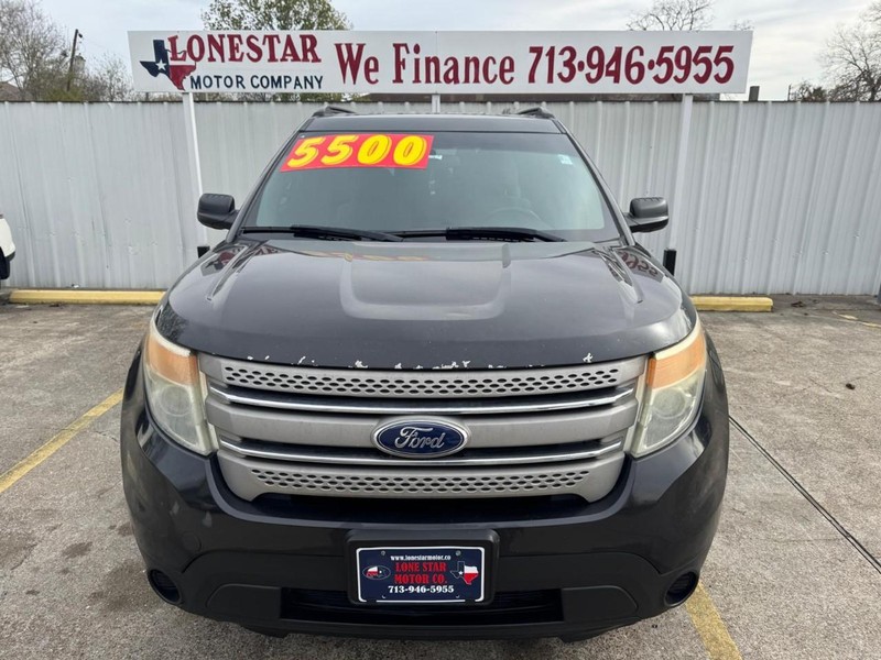 Ford Explorer Vehicle Full-screen Gallery Image 03