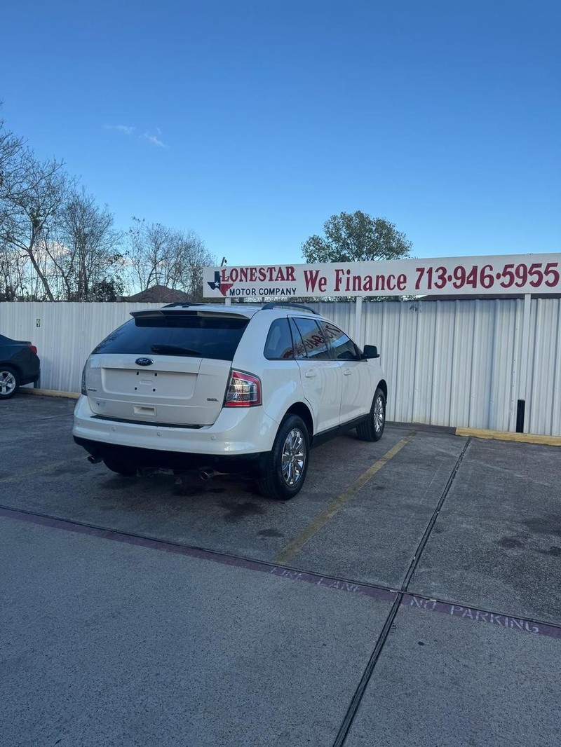 Ford Edge Vehicle Full-screen Gallery Image 05