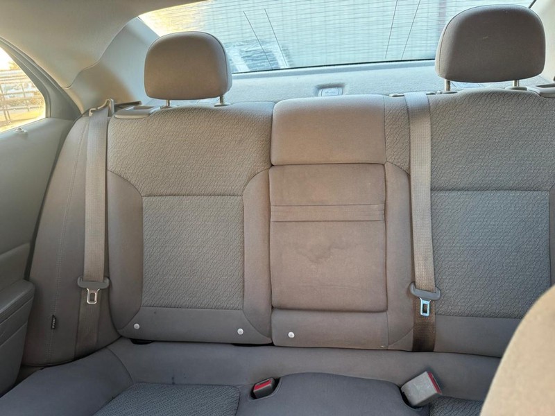 Chevrolet Malibu Vehicle Full-screen Gallery Image 11