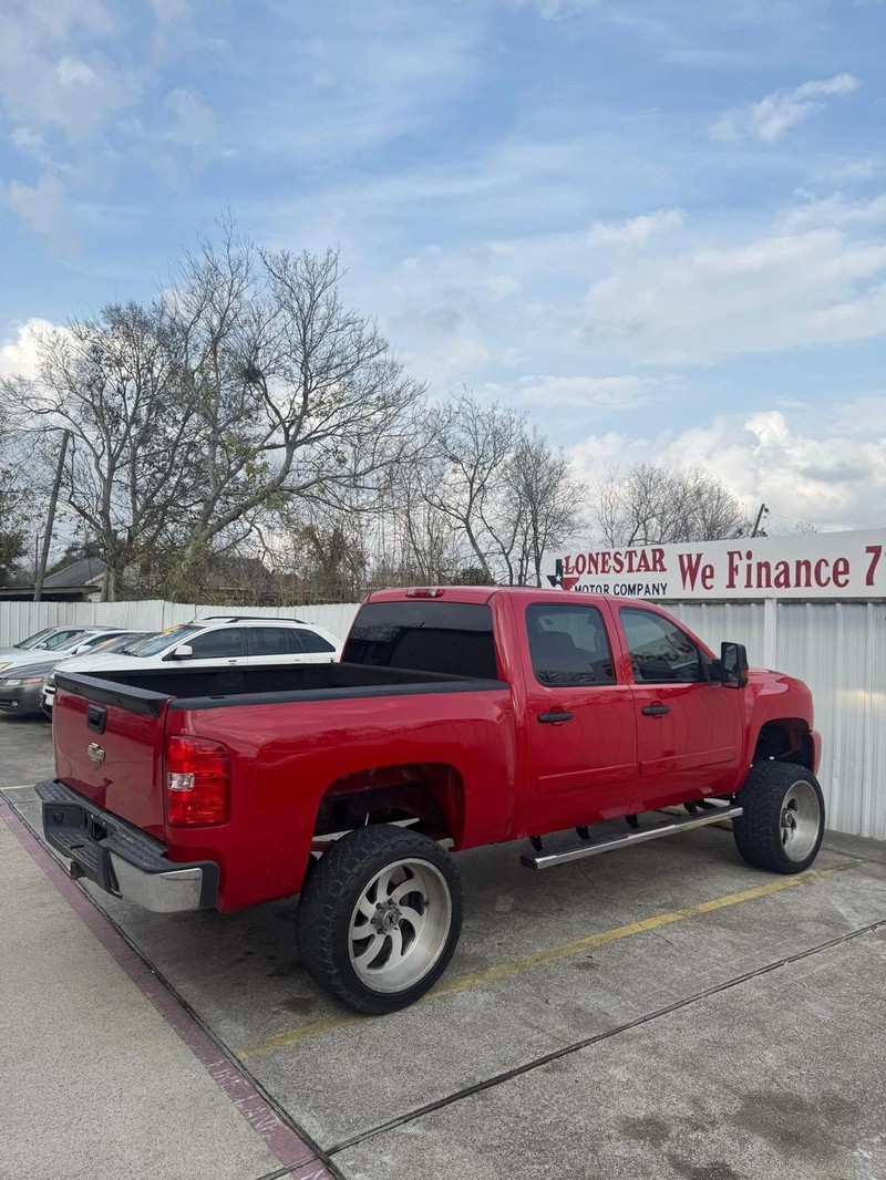 Chevrolet Silverado 1500 Vehicle Full-screen Gallery Image 05