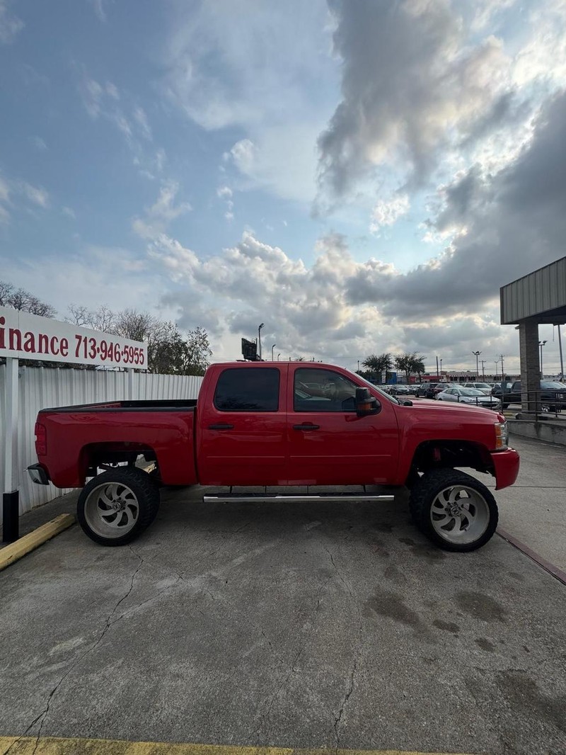 Chevrolet Silverado 1500 Vehicle Full-screen Gallery Image 06