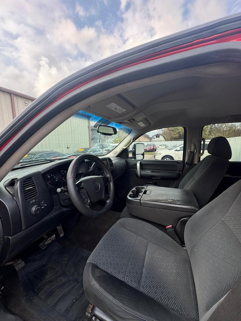 Chevrolet Silverado 1500 Vehicle Full-screen Gallery Image 08