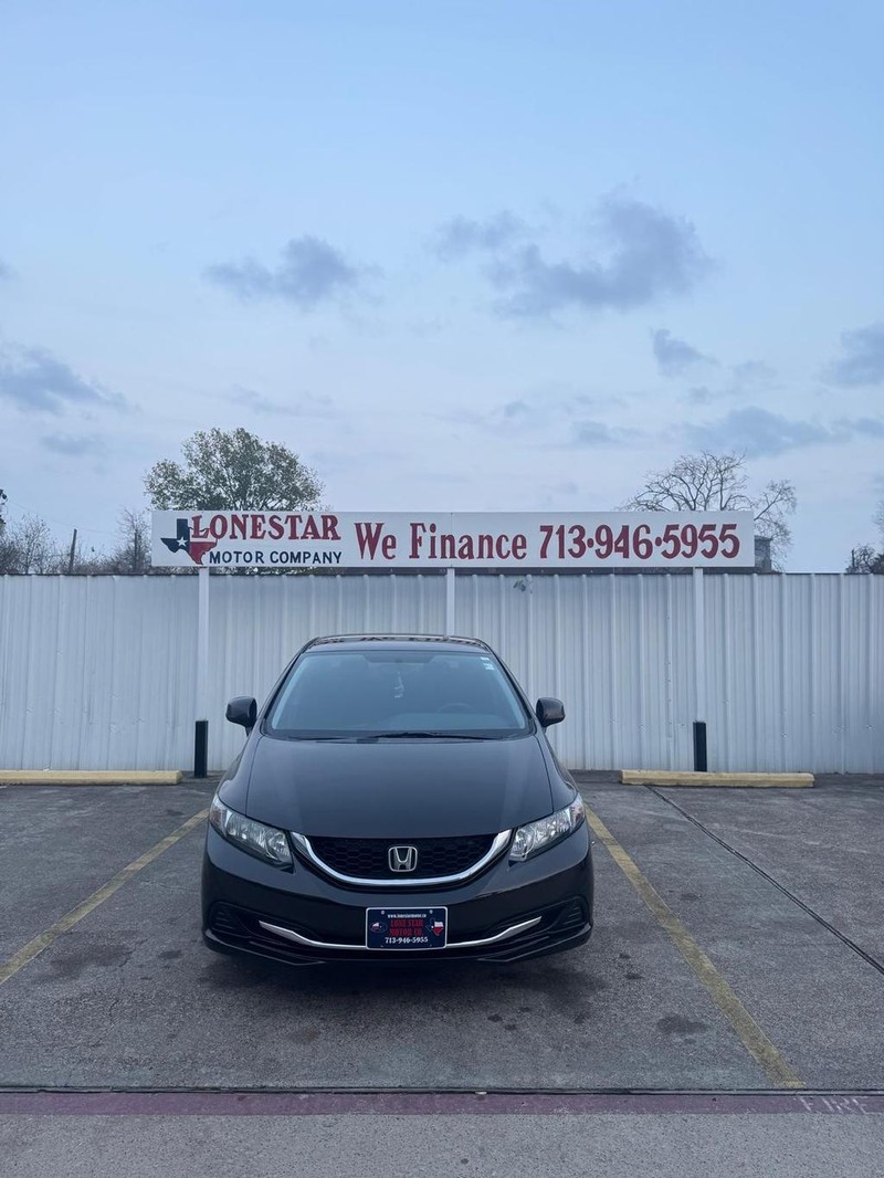 Honda Civic Sedan Vehicle Full-screen Gallery Image 03